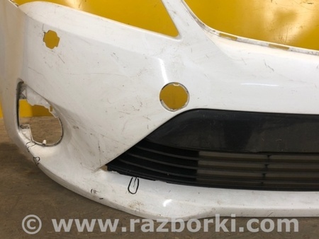 ФОТО Бампер передній для Toyota Avensis T270 (10.2008-12.2012) Киев