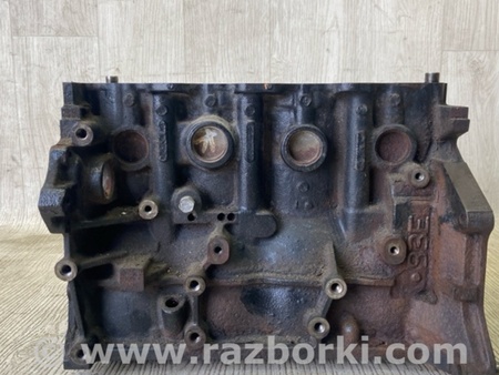 ФОТО Блок двигуна для Mitsubishi Carisma Киев