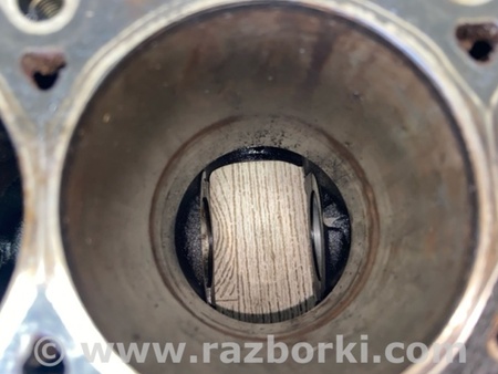 ФОТО Блок двигуна для Mitsubishi Carisma Киев