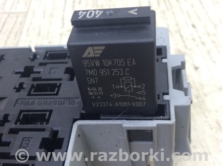 ФОТО Блок запобіжників для Porsche Cayenne Type 958 (10-18) Киев