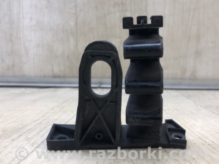 ФОТО Кронштейн підсилювач переднього бампера для Audi (Ауди) A4 B9 - 8W2, 8W5 (06.2015-...) Киев