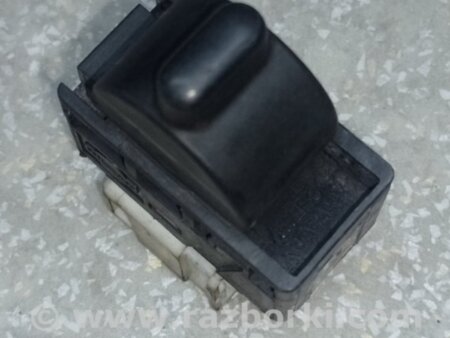 ФОТО Кнопка стеклоподъемника дверная для Nissan Frontier D40 (04-21) Киев