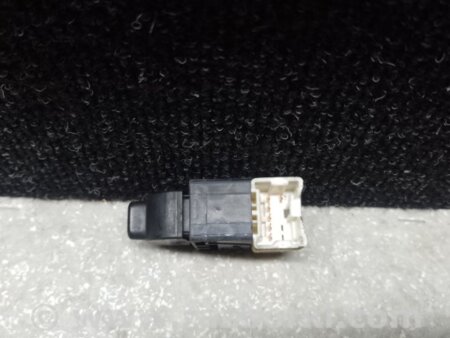 ФОТО Кнопка стеклоподъемника дверная для Nissan Frontier D40 (04-21) Киев