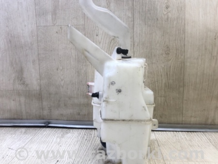ФОТО Бачок омивача для Toyota Prius 30 (09-17) Киев