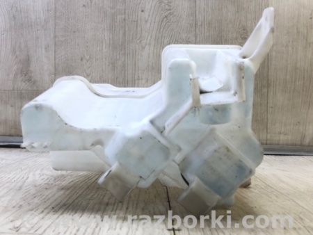 ФОТО Бачок омивача для Toyota Prius 30 (09-17) Киев