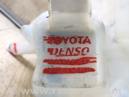 ФОТО Бачок омивача для Toyota Prius 30 (09-17) Киев