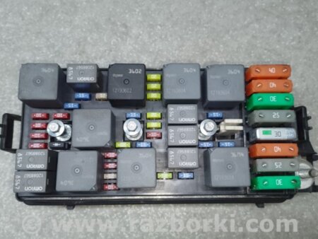 ФОТО Блок запобіжників для Chevrolet Equinox (04-09) Киев