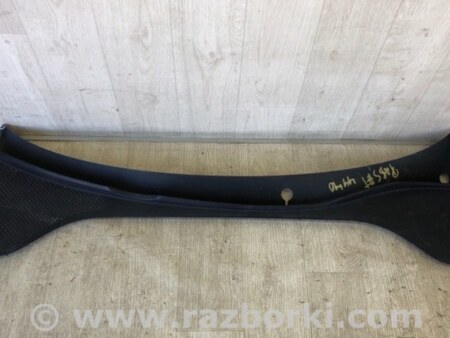 ФОТО Жабо під лобове скло (пластик) для Volkswagen Passat B7 (09.2010-06.2015) Киев