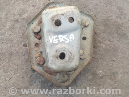 ФОТО Кронштейн підсилювач переднього бампера для Nissan Versa B17 Киев