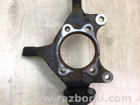 ФОТО поворотний кулак для Toyota Prius Plus (11-14) Киев