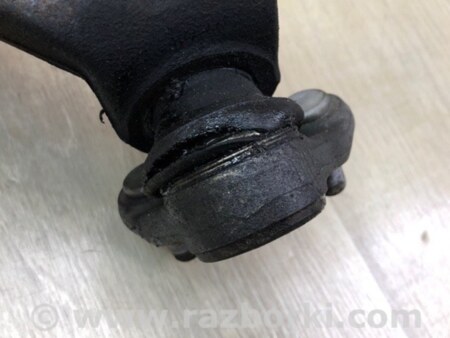ФОТО поворотний кулак для Toyota Prius Plus (11-14) Киев