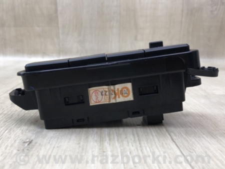 ФОТО Блок кнопок торпедо для Hyundai Veloster (11-18) Киев