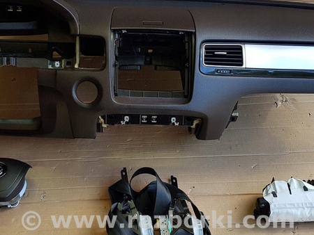 ФОТО Система безопасности для Volkswagen Touareg  (10-18) Киев