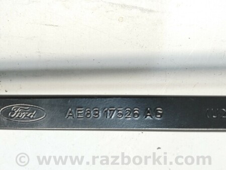 ФОТО Рычаг стеклоочистителя переднего стекла правый для Ford Fiesta Mk6 (2008-2017) Киев