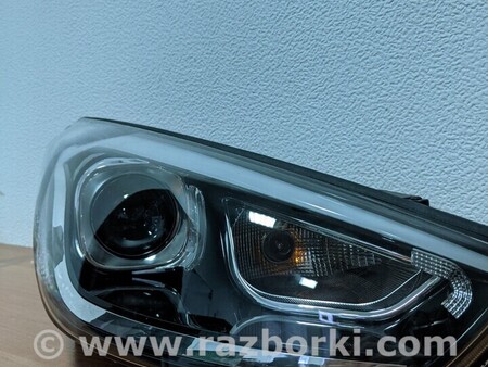 ФОТО Фара передняя правая Ксенон лед блоком для Hyundai ix35 Tucson Киев