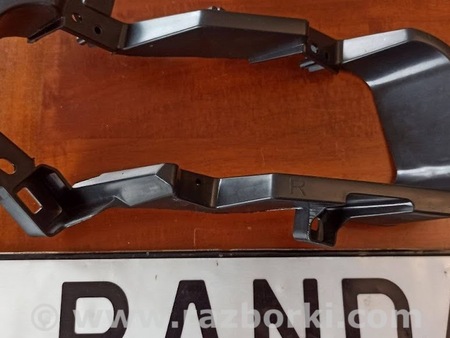 ФОТО Кронштейн противотуманной фары для Nissan Kicks Львов