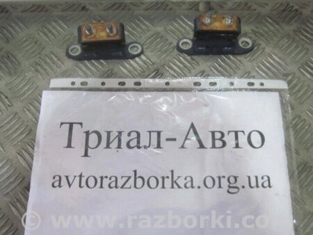 ФОТО Петля кришки багажника ліва для Toyota Land Cruiser Киев