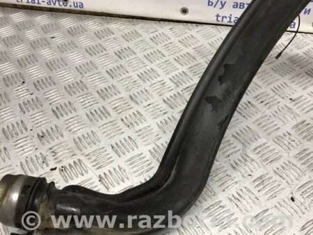 ФОТО Горловина заливна для Toyota Avensis T270 (10.2008-12.2012) Киев