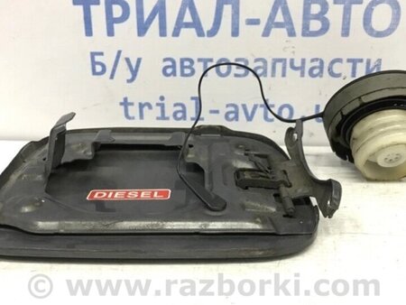 ФОТО Лючок бака для Toyota Avensis T270 (10.2008-12.2012) Киев