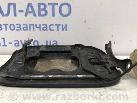 ФОТО Лючок бака для Toyota Avensis T270 (10.2008-12.2012) Киев