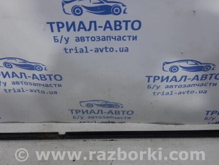 ФОТО Молдинг скла двері задній для Toyota Avensis T270 (10.2008-12.2012) Киев