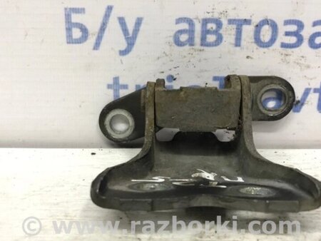 ФОТО Петля двері передньої правої для Toyota Avensis T270 (10.2008-12.2012) Киев