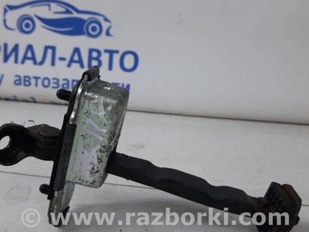 ФОТО Обмежувач дверей передній правий для KIA Ceed Киев