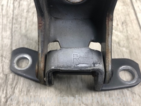 ФОТО Петля двери верхняя для Mazda 3 BK (2003-2009) (I) Киев