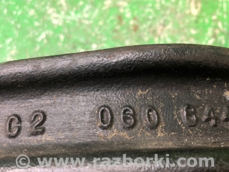 ФОТО Кулак поворотный для Mercedes-Benz R-CLASS W251 (05-13) Киев