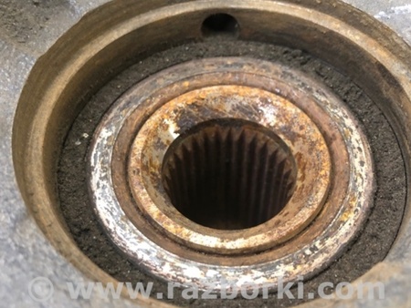 ФОТО Кулак поворотный для Mitsubishi Outlander XL Киев