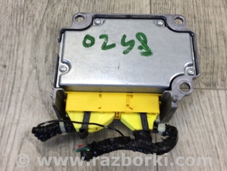 ФОТО Блок управления AIRBAG для Mitsubishi Outlander XL Киев