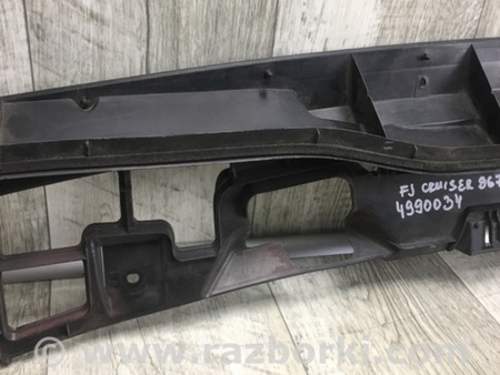 ФОТО Пластик под лобовое стекло (Жабо) для Toyota FJ Cruiser Киев