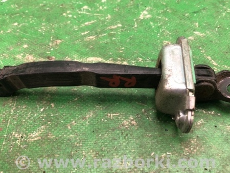 ФОТО Ограничитель двери для KIA Forte TD (08-13) Киев