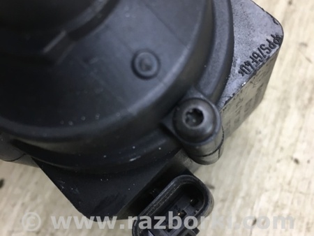 ФОТО Помпа охлаждения электрическая для Volkswagen Jetta USA (10-17) Киев