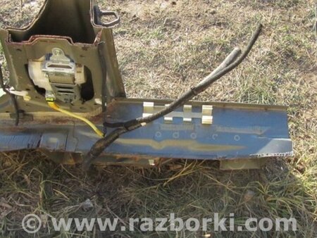 ФОТО Стойка кузова центральная для Toyota Sienna (11-16) Киев