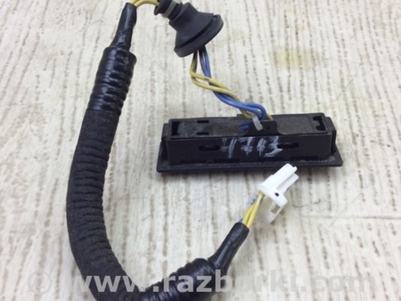 ФОТО Кнопка открывания багажника наружная для Nissan Pathfinder R52 Киев
