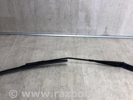 ФОТО Поводок дворника для Volkswagen Passat B8 (07.2014-...) Киев