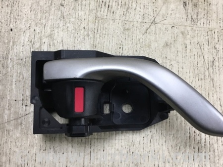 ФОТО Ручка двери внутренняя для Mazda 3 BM/BN (2013-2019) (III) Киев