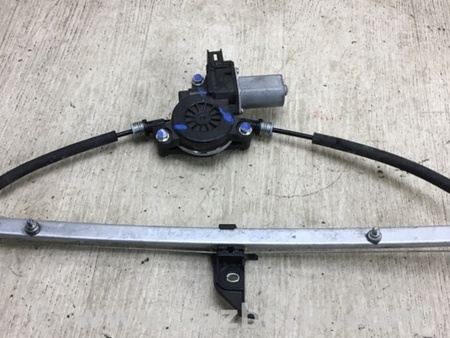 ФОТО Стеклоподъемник для Mazda 3 BM/BN (2013-2019) (III) Киев