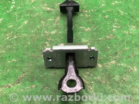 ФОТО Ограничитель двери для Mazda 3 BM/BN (2013-2019) (III) Киев