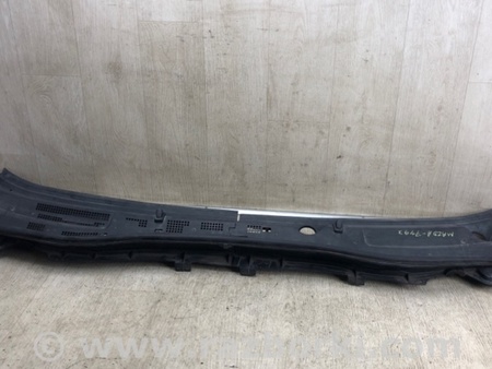 ФОТО Пластик под лобовое стекло (Жабо) для Mazda 3 BM/BN (2013-2019) (III) Киев
