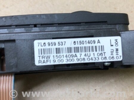 ФОТО Кнопки руля для Volkswagen Touareg (02-07) Киев