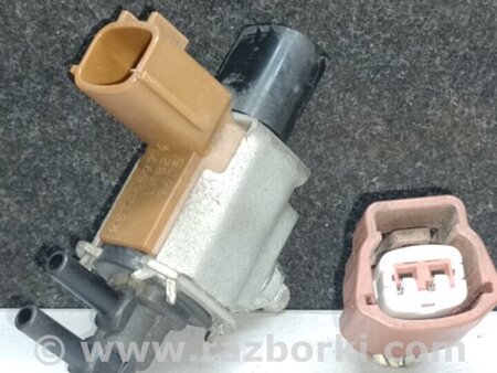 ФОТО Клапан электромагнитный (вакуумный) для Mazda 3 BL (2009-2013) (II) Киев