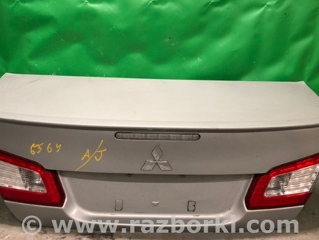 ФОТО Фонарь задний внутренний для Mitsubishi Galant Киев