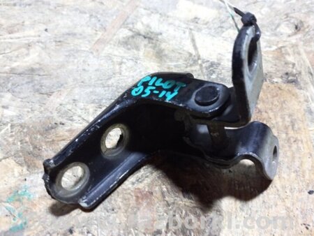 ФОТО Петля двери нижняя для Honda Pilot 2 MR-V YF3/4 (2008-2015) Киев