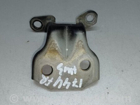 ФОТО Петля двери нижняя для Subaru Impreza (11-17) Киев