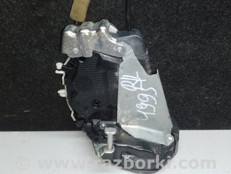 ФОТО Замок двери для Toyota Prius 30 (09-17) Киев