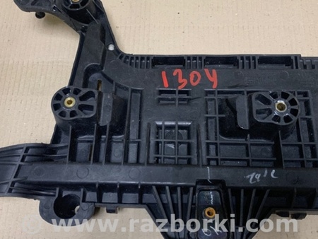 ФОТО Полка аккумулятора для Volkswagen Jetta USA (10-17) Киев