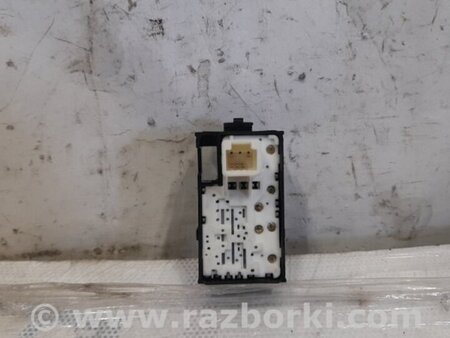 ФОТО Кнопка стеклоподьемника для Toyota Prius 30 (09-17) Киев