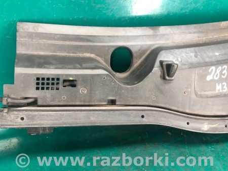 ФОТО Пластик под лобовое стекло (Жабо) для Mazda 3 BM/BN (2013-2019) (III) Киев
